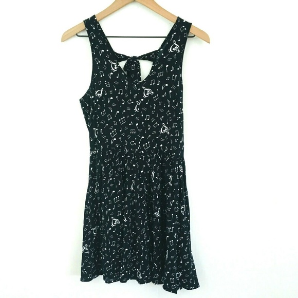 Hot Topic Dresses & Skirts - Hot Topic Musical Note Printed Dress